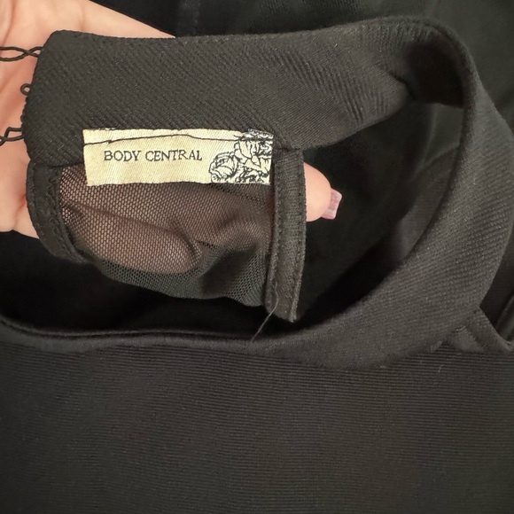 Mesh bodycon mini dress - Picture 3 of 10